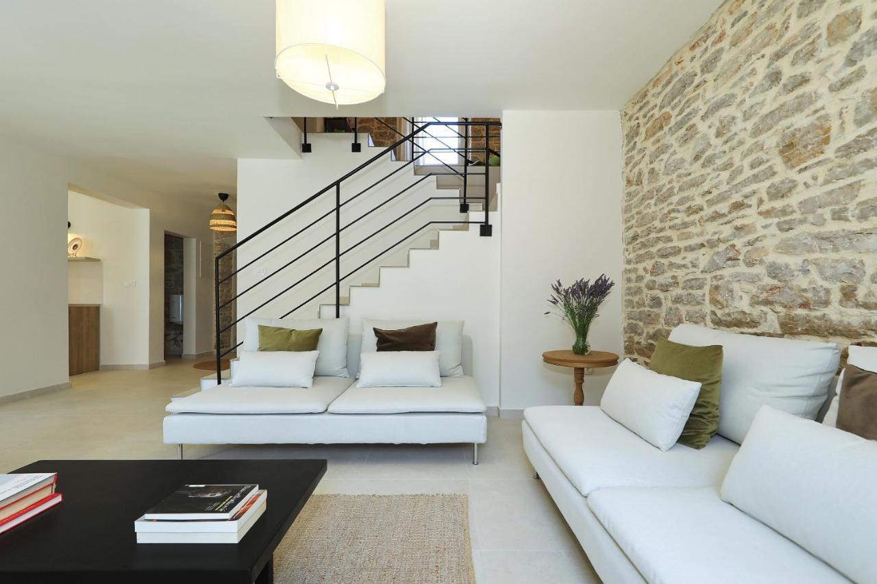 Villa Mira With A Heated Pool And A Sea View Bozava Exterior photo