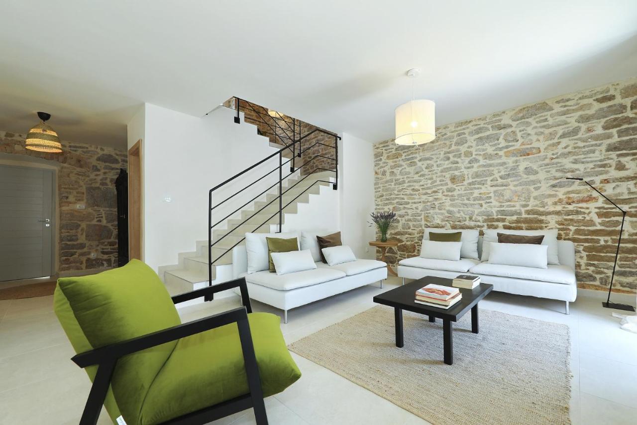 Villa Mira With A Heated Pool And A Sea View Bozava Exterior photo